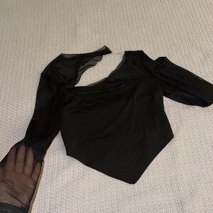 Beautiful mesh black crop